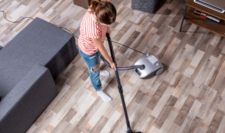Two Sister Cleaning